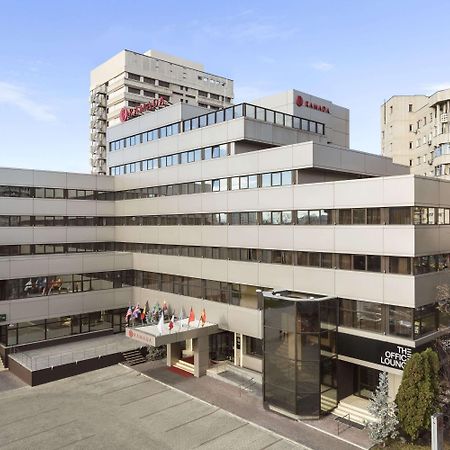 Ramada Iasi City Center Exterior foto